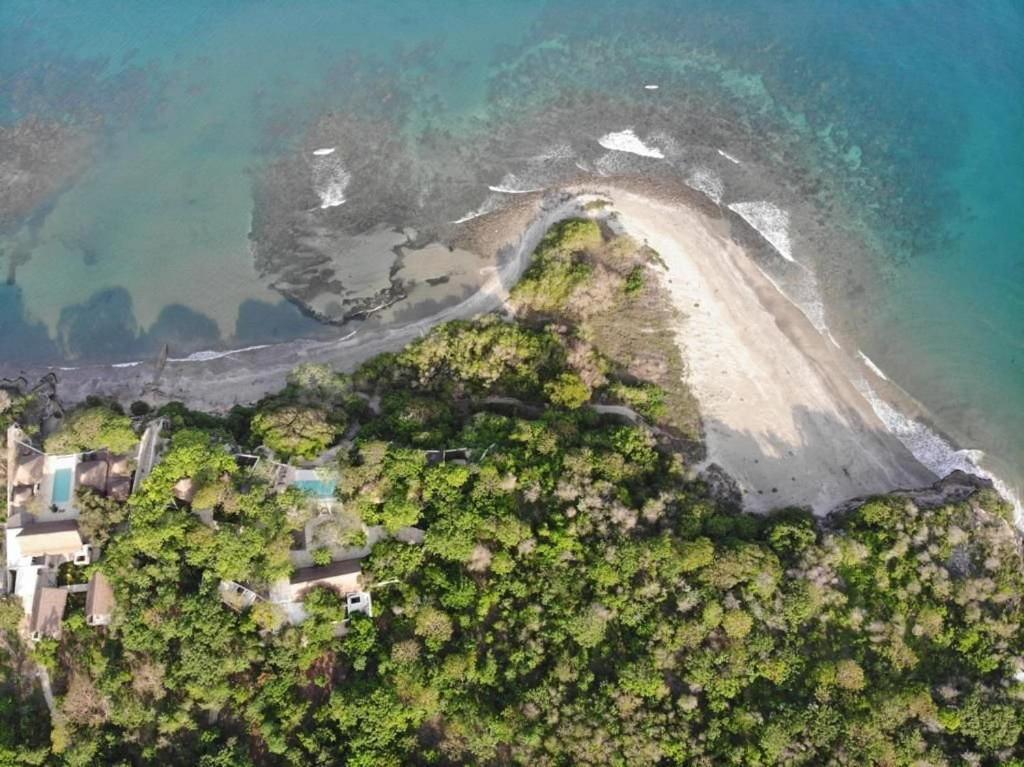 Hermosa Casa De Playa En El Caribe Colombiano *